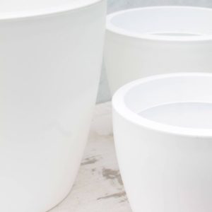 drei Pflantöpfe Egg Pot White | Weinsberger Rosenkulturen